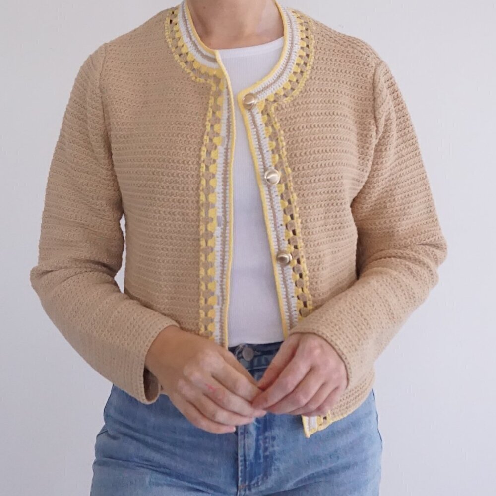 Ann Taylor Beige Crochet Trim 100% Cotton Button Cropped Cardigan Jacket L - Picture 2 of 9